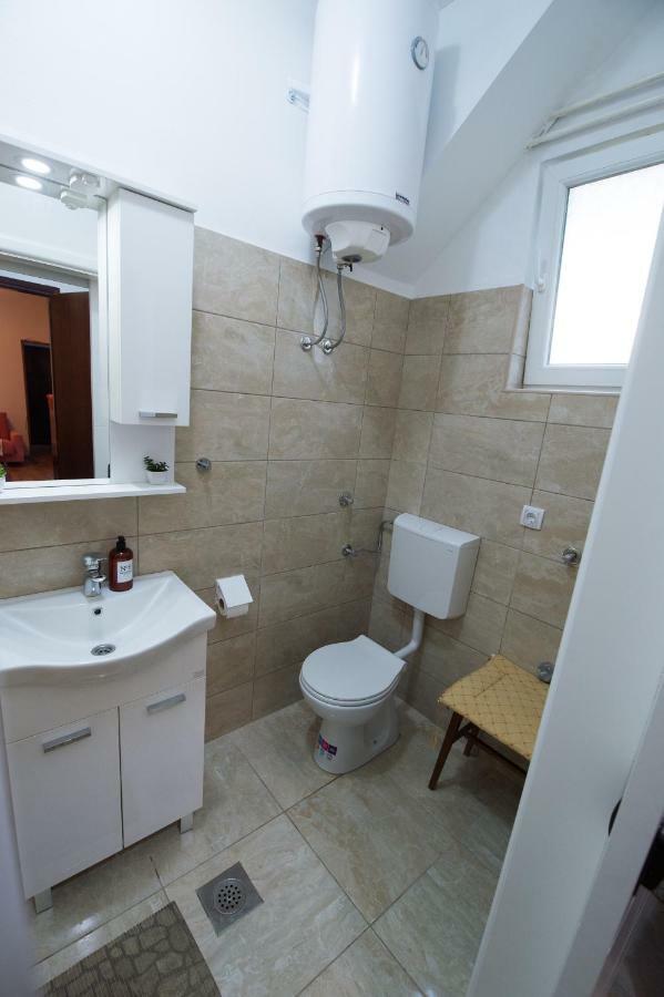 Apartman Oaza 特雷比涅 外观 照片