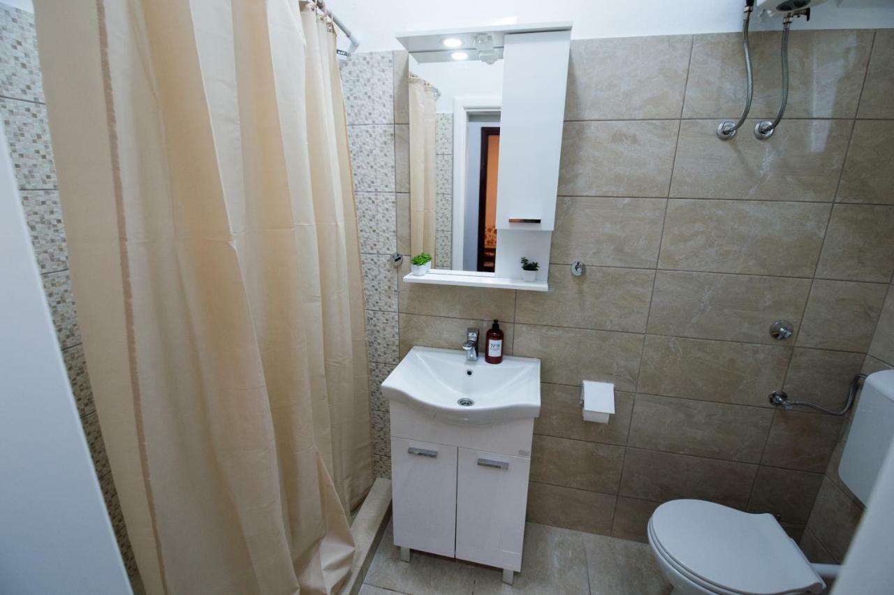 Apartman Oaza 特雷比涅 外观 照片